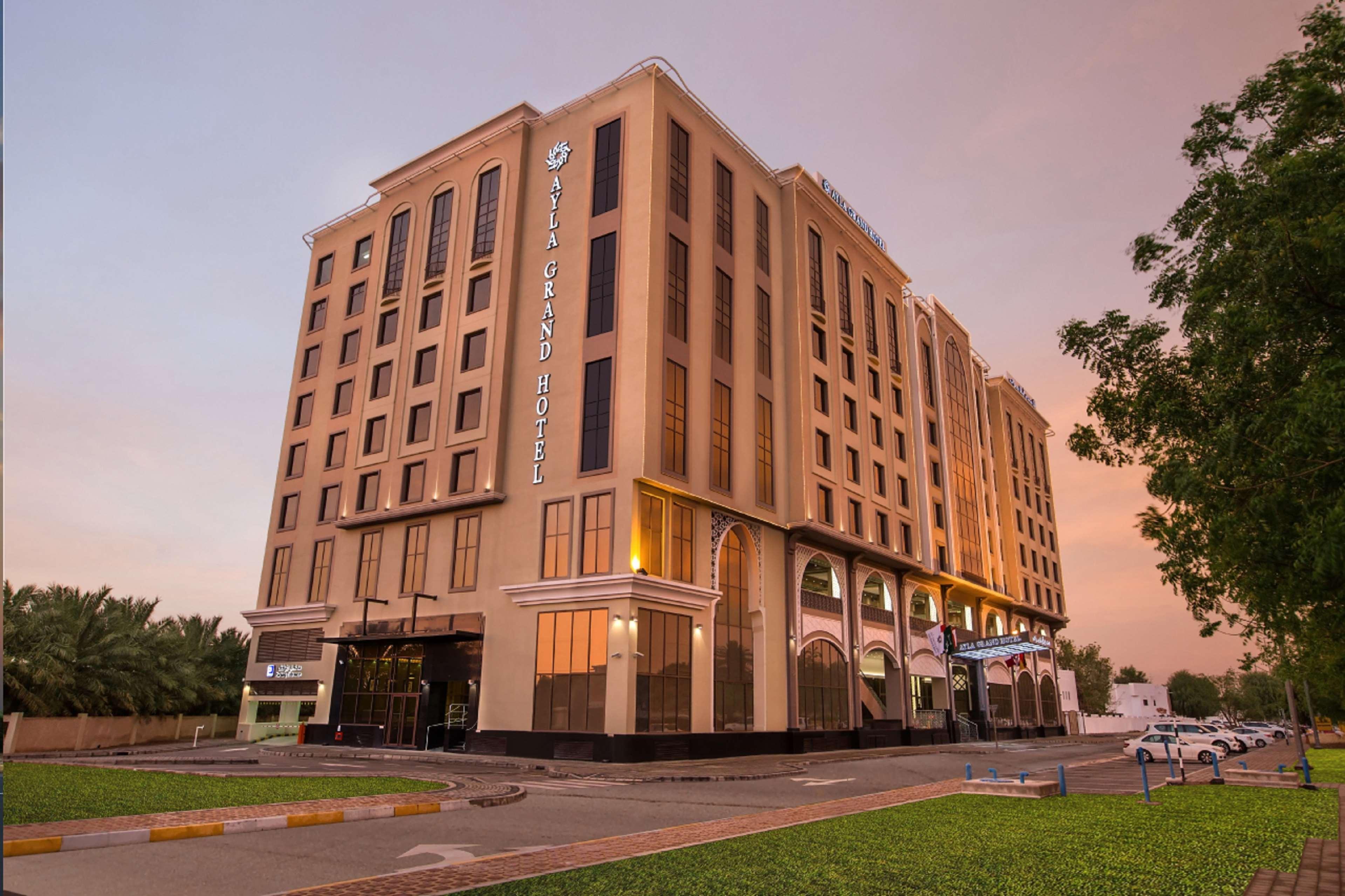 Ayla Grand Hotel Al Ain Exterior foto