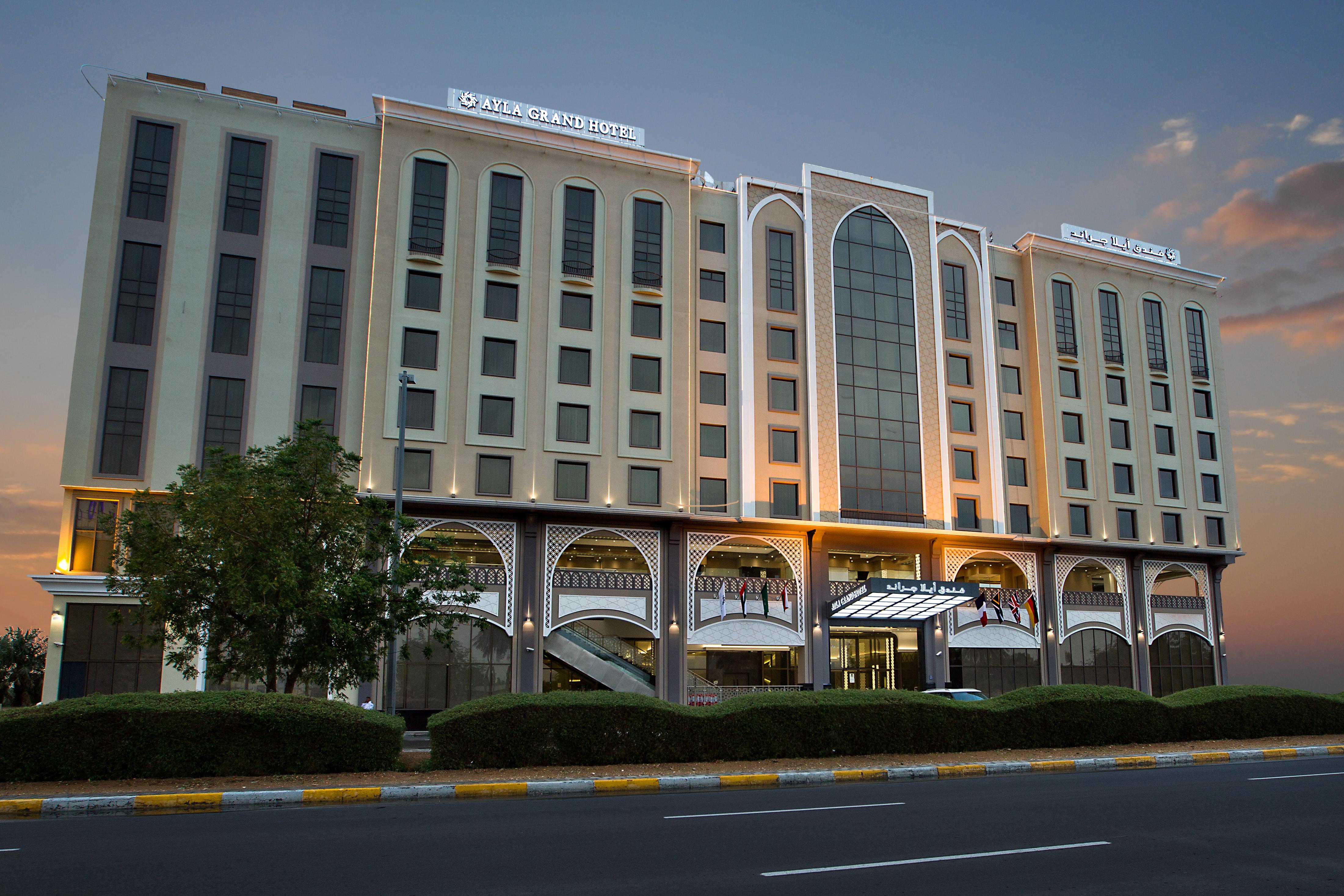 Ayla Grand Hotel Al Ain Exterior foto